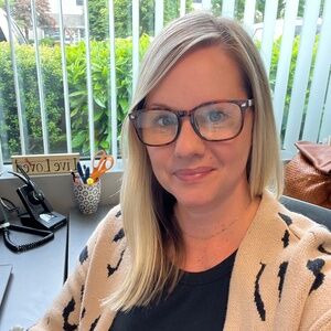 Meet your Posher, Posh